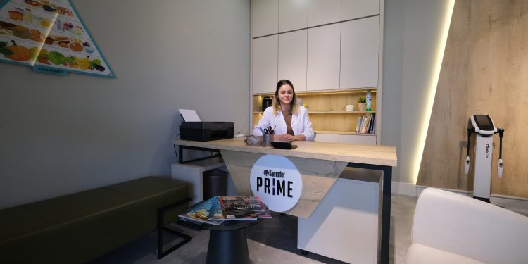 YAZ AYLARINDA BEDENİ YENİLEMENİN FORMÜLÜ: DETOKS