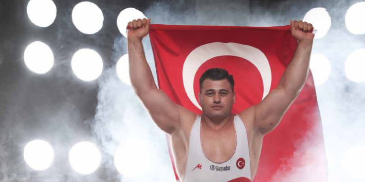 ‘Şampiyon’dan Adalet Zaferi: Rıza Kayaalp Yeniden Minderde!
